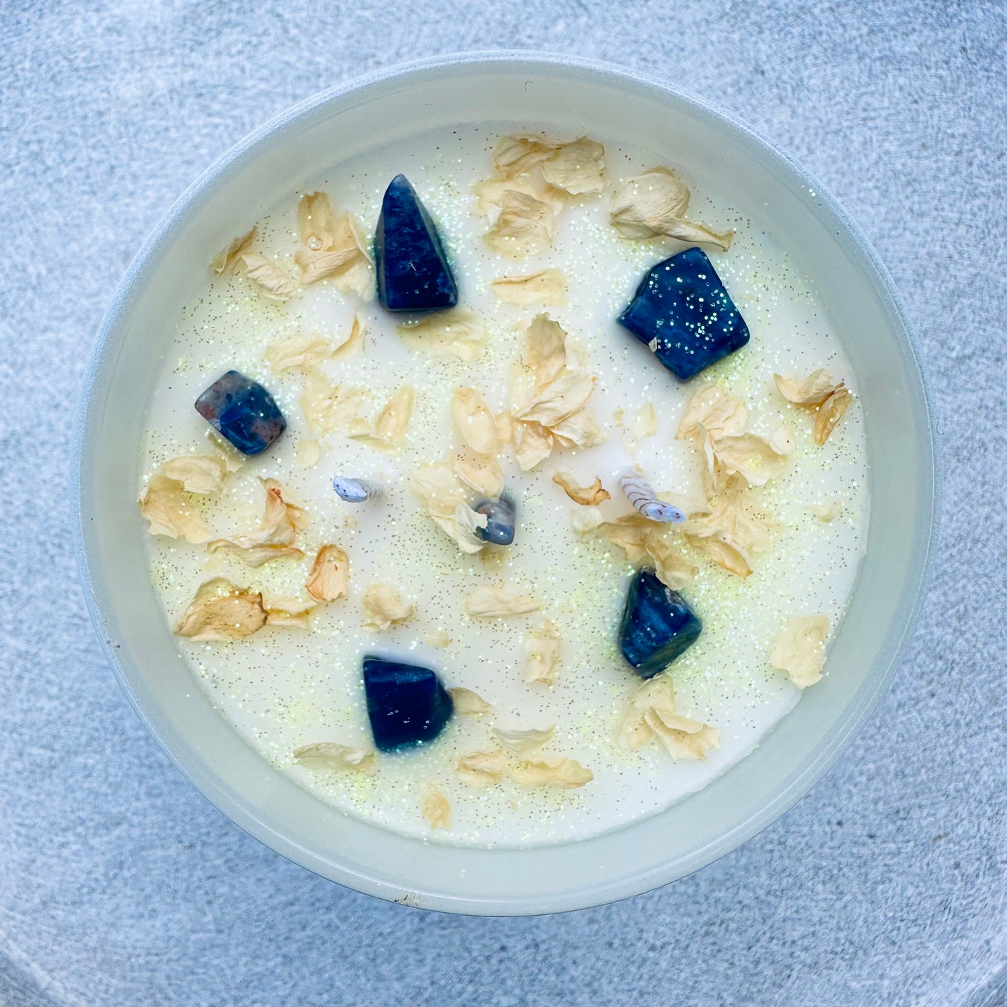 SALTY PEBBLES CANDLE