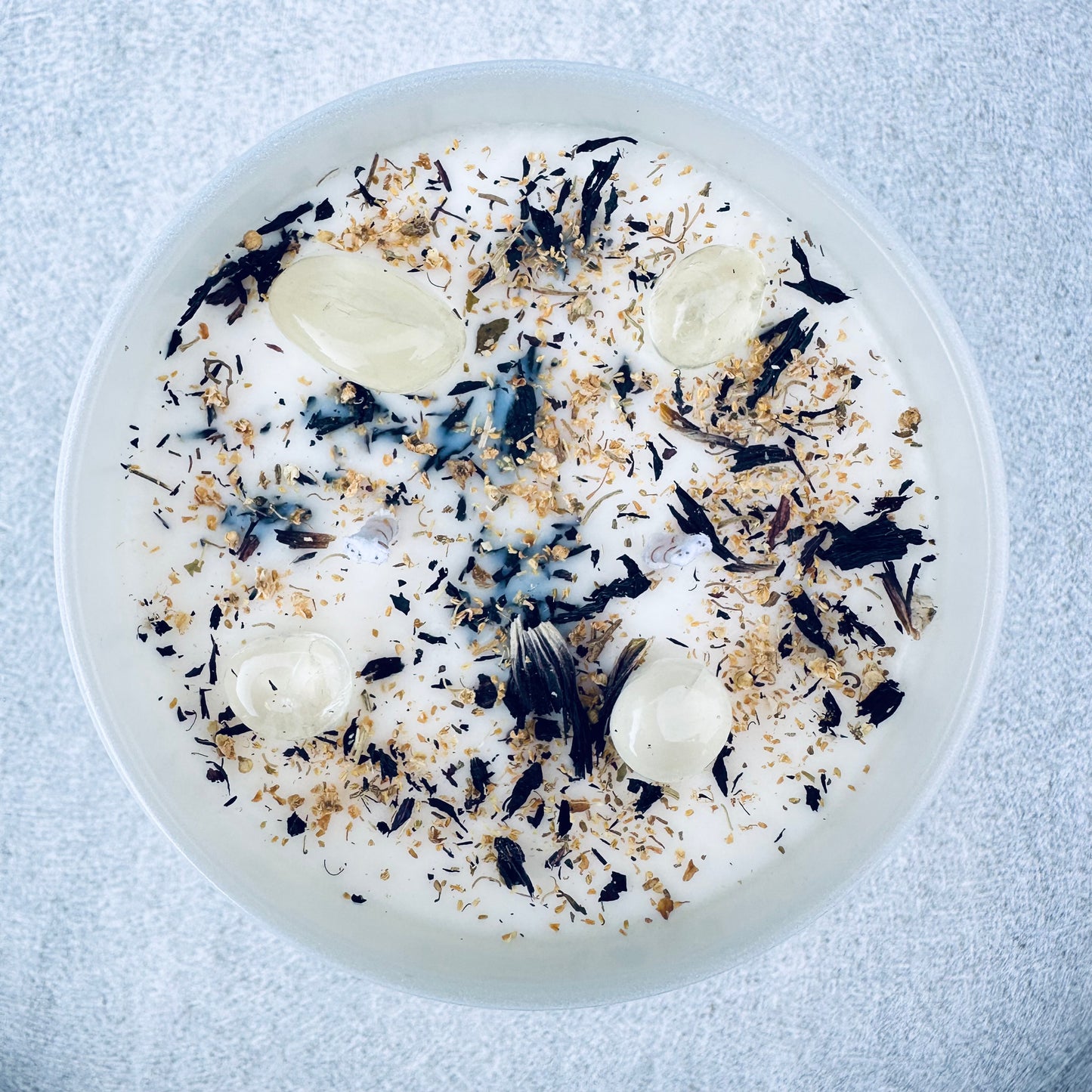 HONEYSUCKLE & ELDERFLOWER CANDLE